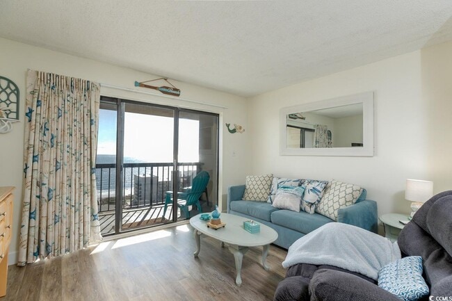 Building Photo - 201 75th Ave N