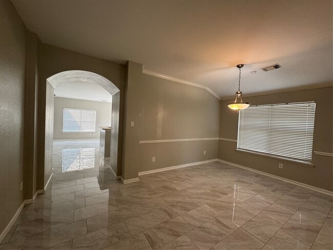 Building Photo - 2730 Coyote Trail Dr