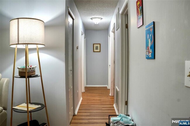 Building Photo - 388 Poets Way