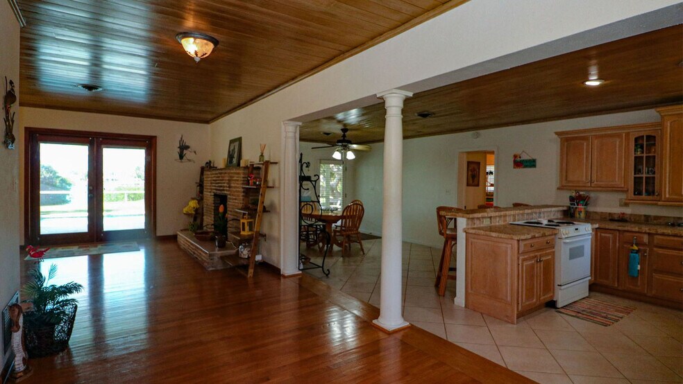 Building Photo - 1480 Homestead Dr