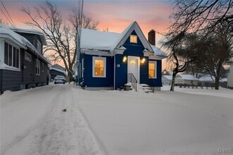 Building Photo - 1200 N Glencove Rd