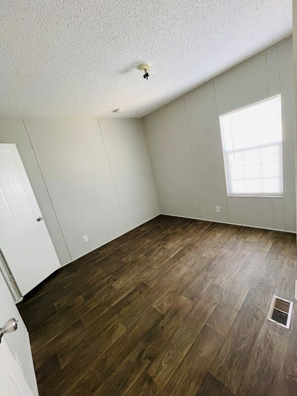 Building Photo - 33230 Walker North Rd