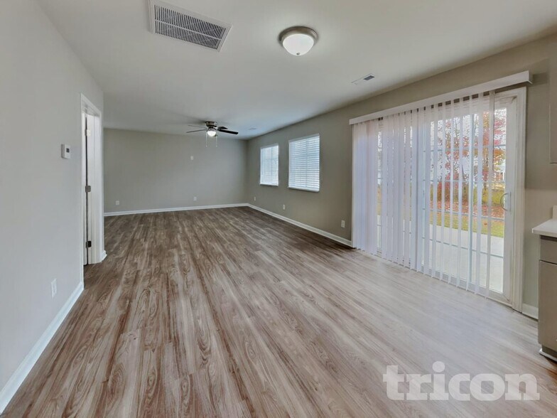 Building Photo - 3710 Shepway Loop