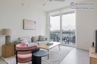 Building Photo - 729 NW 2nd St