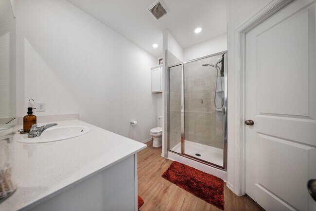 Building Photo - 6304 Barrington Clf Trl