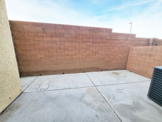 Building Photo - 8512 Pitney Ave