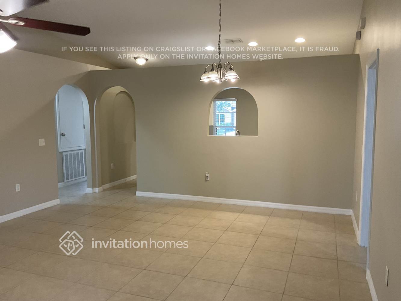 Building Photo - 3215 Burdock Ave