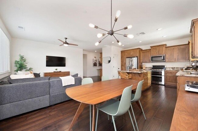 Building Photo - 3 Bedroom Home in Whitney Ranch