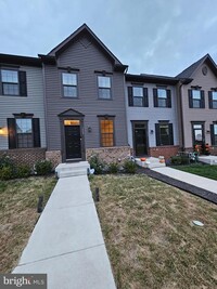 Building Photo - 1009 Rampart Dr