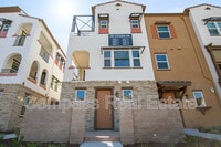 Building Photo - 198 Esfahan Dr