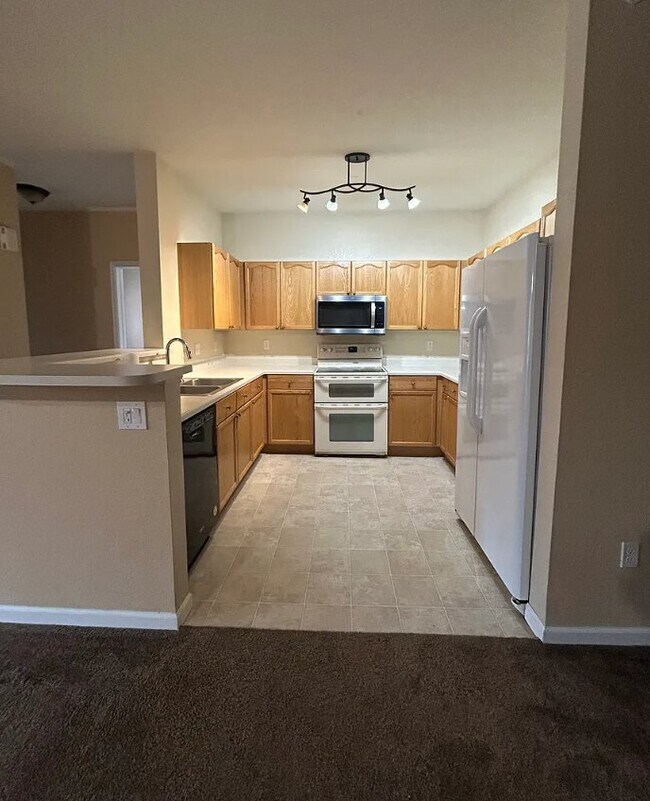 Building Photo - 8465 S Holland Way