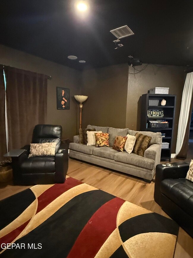 Building Photo - 7248 Canyon Wren Ave