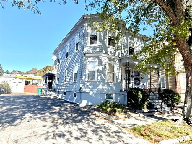 Building Photo - 19-21-21 Dearborn Ave