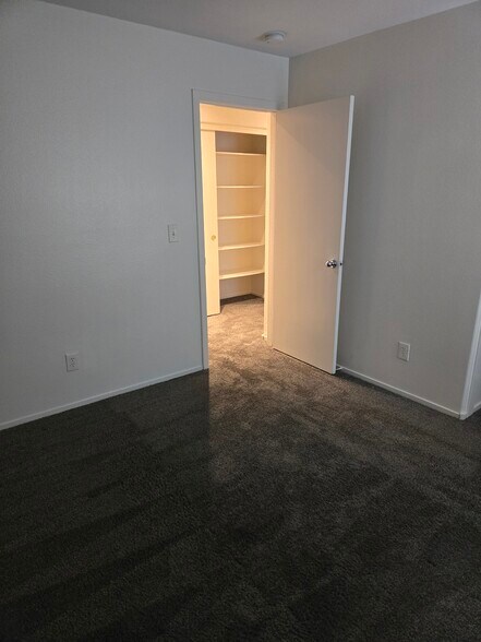 Building Photo - 8007 Torremolinos Ave