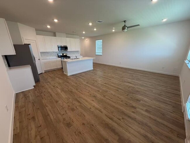 Building Photo - 3539 Adelie Ln