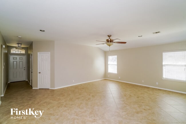 Building Photo - 2820 Granite Cove