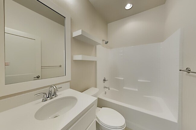 Building Photo - A Nice 3 Bedroom 2.5 Bathroom Custom Home ...