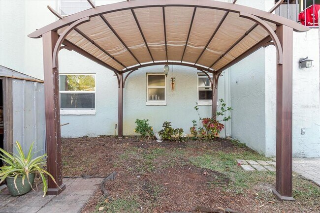 Building Photo - 14419 Americana Cir