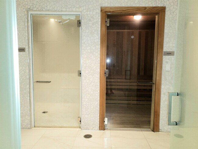 Building Photo - 1080 Brickell Ave