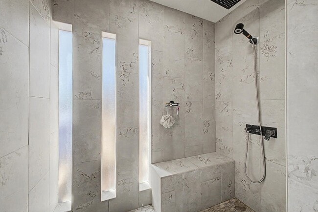 Building Photo - 6315 E Delcoa Ave