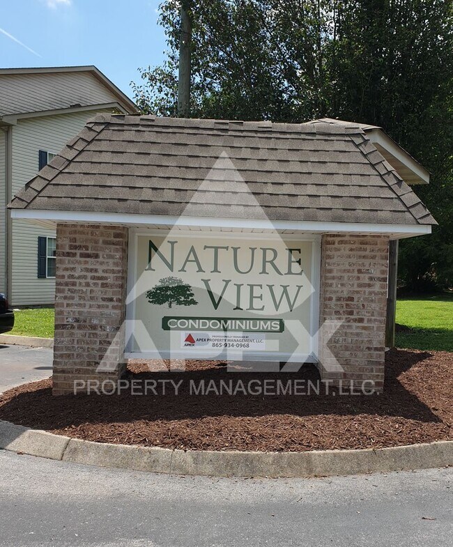 Building Photo - MOVE-IN SPECIAL, $1 RENT!! - 3 Bd | 2 Ba G...