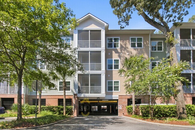 Building Photo - 1755 Central Park Rd
