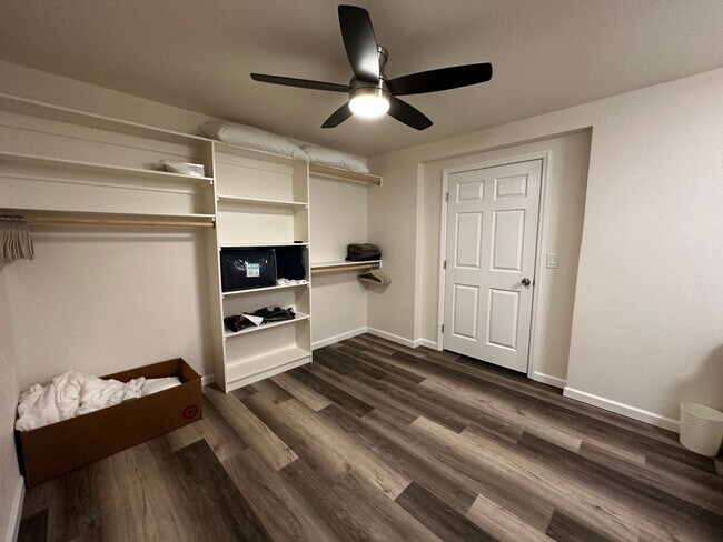 Building Photo - Newly Remodeled 3 bedroom, 2 bathroom home!