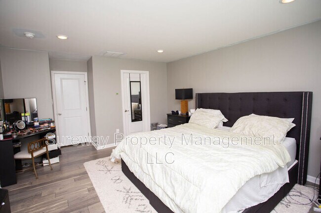 Building Photo - 172 Fela Dr