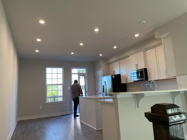 Building Photo - 2654 Jetstream Rd