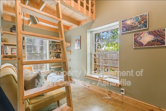 Building Photo - 226 Brickyard Rd