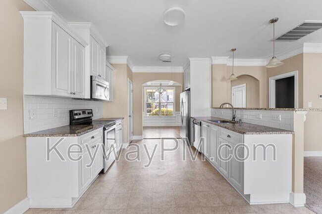 Building Photo - 261 Crown Heights Way