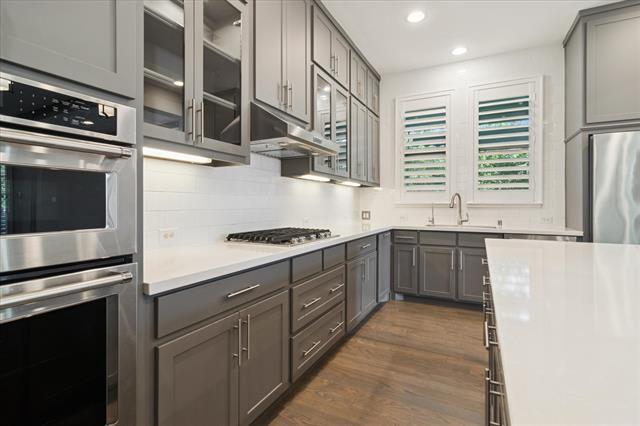 Building Photo - 5900 The Esplanade