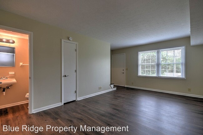 Building Photo - 932 Kendrick Creek Rd