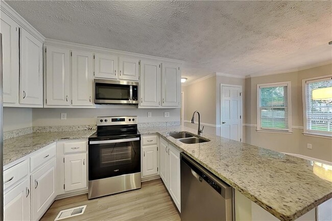 Building Photo - 1589 Tennessee Walker Dr NE