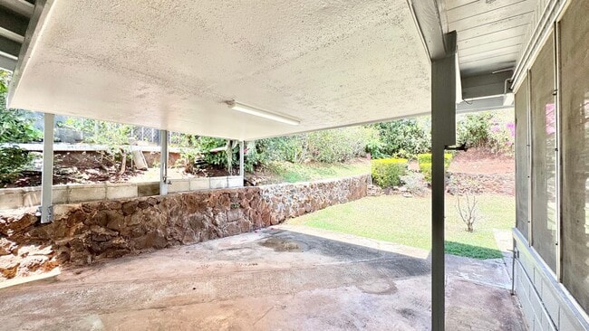 Building Photo - SPACIOUS 4 BEDROOM HOME IN DESIRABLE AIEA ...