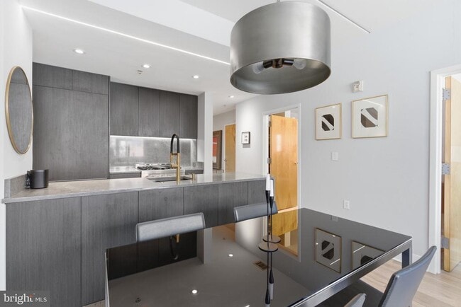 Building Photo - 1529 14th St NW