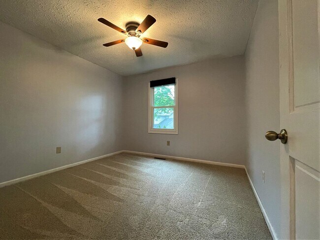 Building Photo - 6908 Gullway Bay Dr