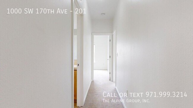 Building Photo - 1000 SW 170th Ave