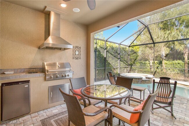 Building Photo - 7674 Jacaranda Ln