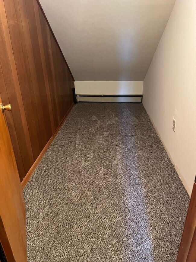 Building Photo - Quakertown Cape in Private Setting