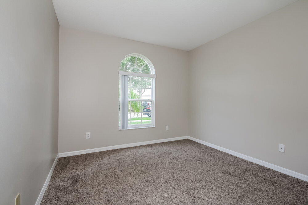 Building Photo - 9801 Laurel Ledge Dr