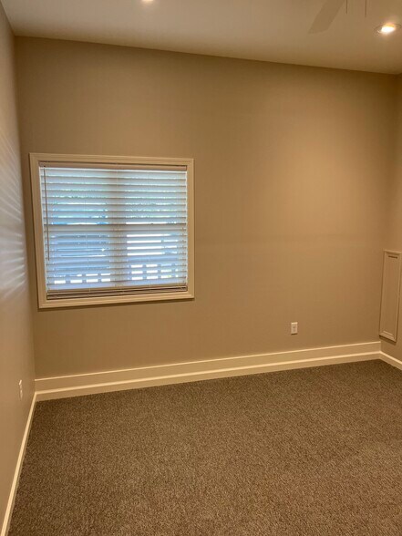 Bedroom - 2429 Highway 17