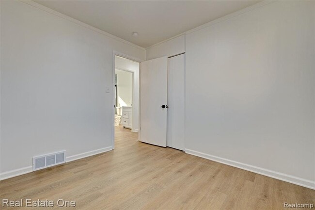 Building Photo - 1982 S Ortonville Rd