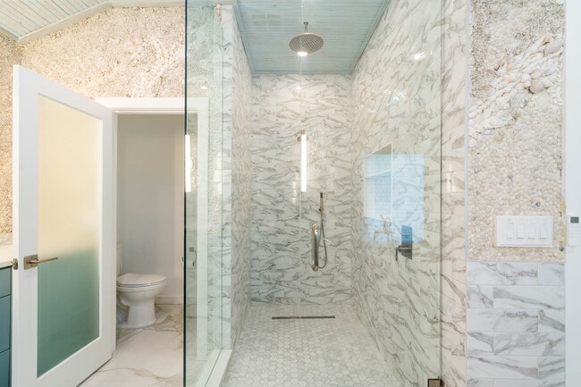 Building Photo - 113-112 12th Ave