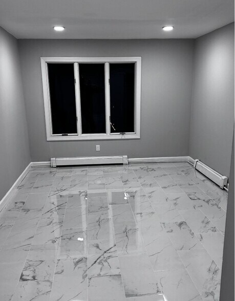 Building Photo - 23 Holden St