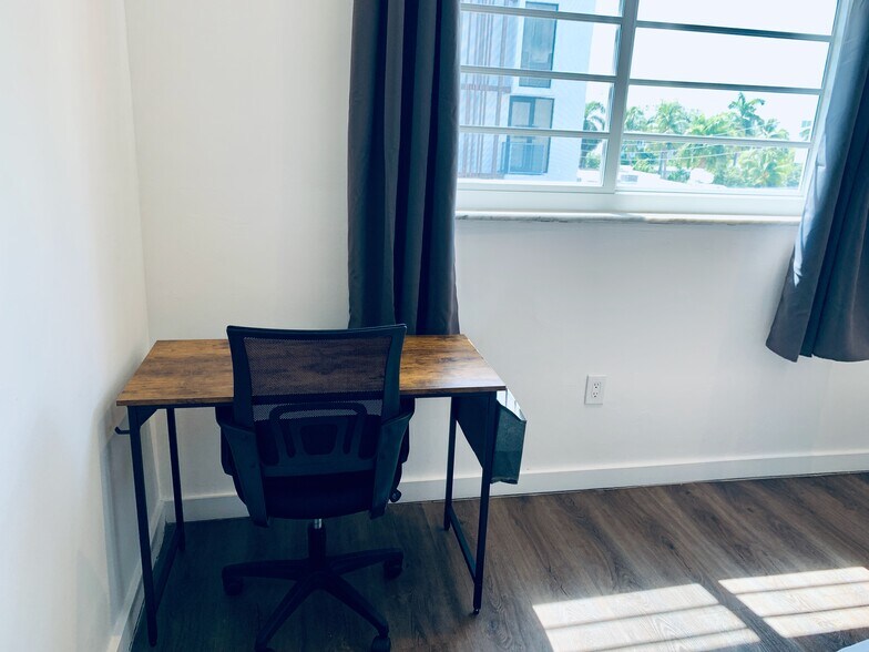 Building Photo - 528 Meridian Ave