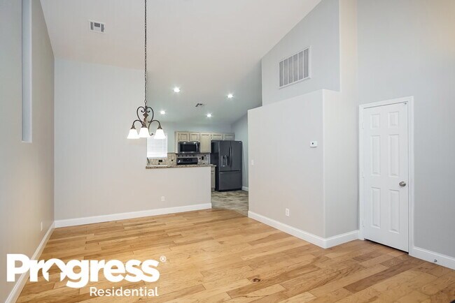 Building Photo - 537 Bay Bridge Dr