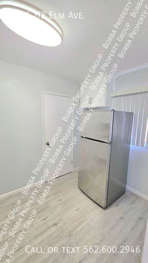 Building Photo - 1456 1/2 Elm Ave.-