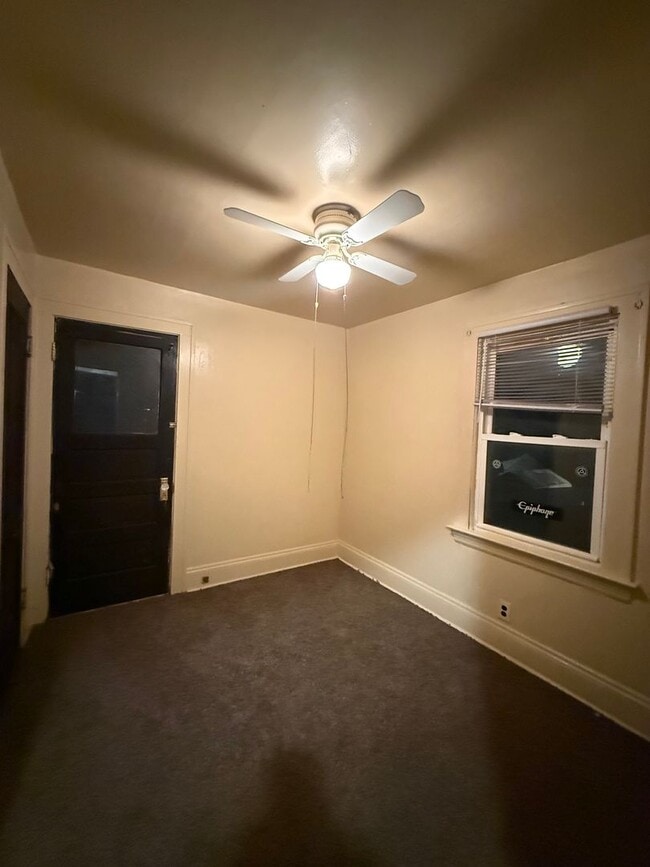 Building Photo - 3bd Single Lee/Harvard Section 8