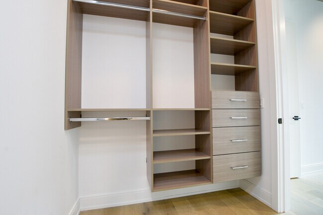 Building Photo - 111 S Peoria St